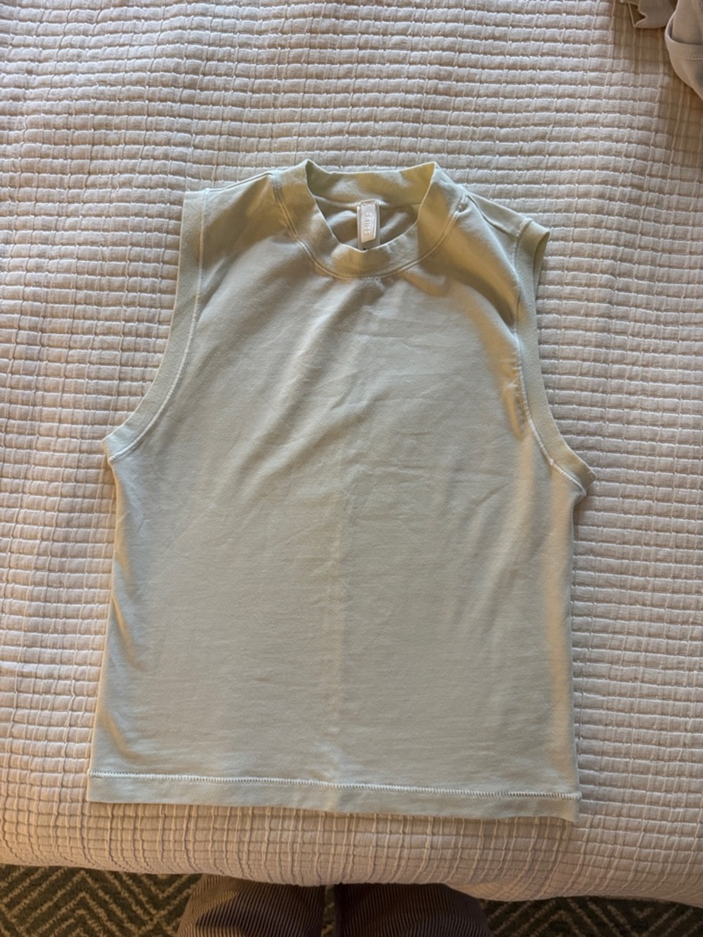 SKIMS Sleeveless Mock Neck Tank - CREAM